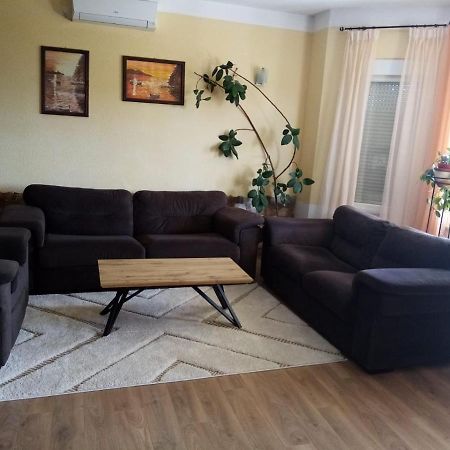 Apartment Andric Kaštela Екстериор снимка